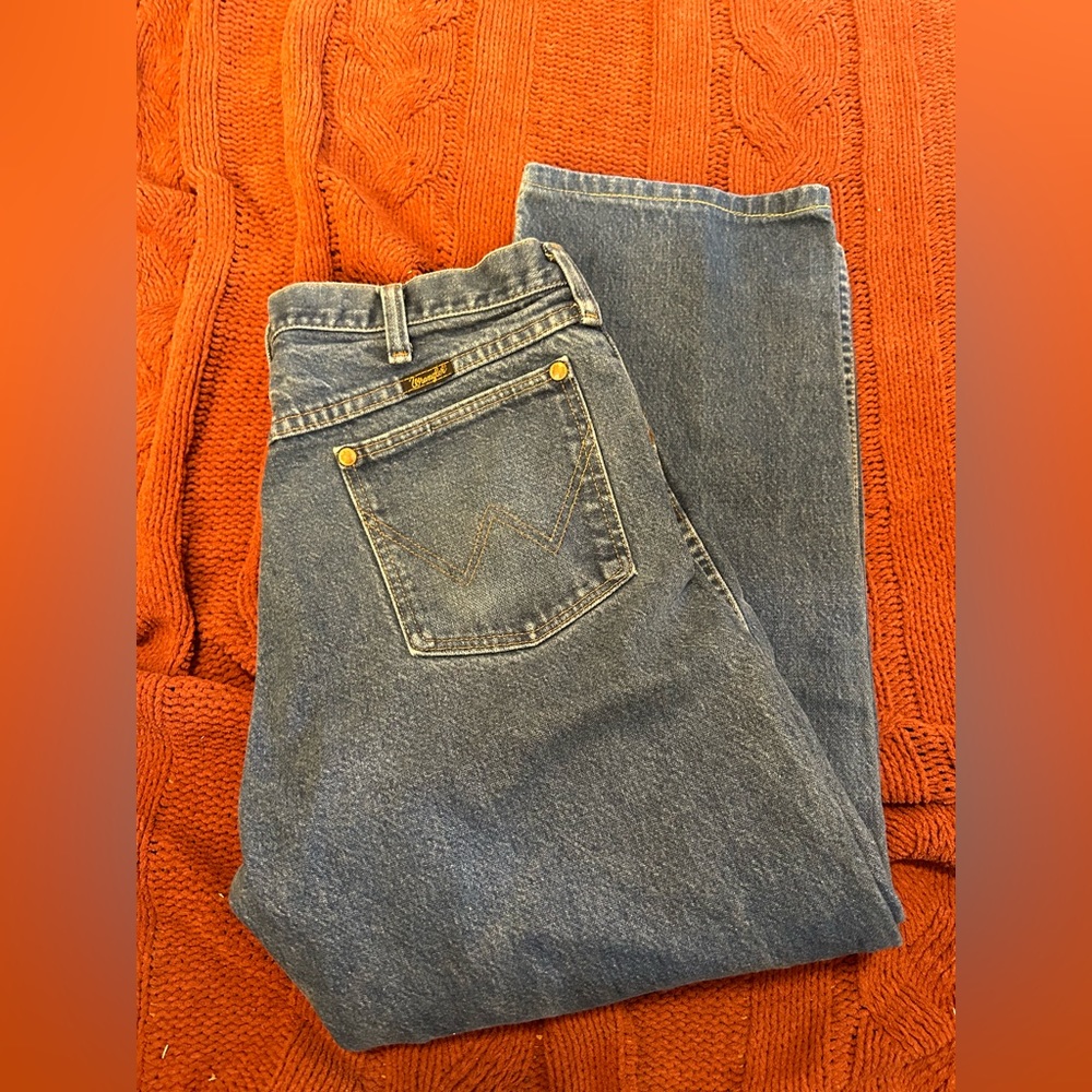 Mens vintage wranglers 35x30